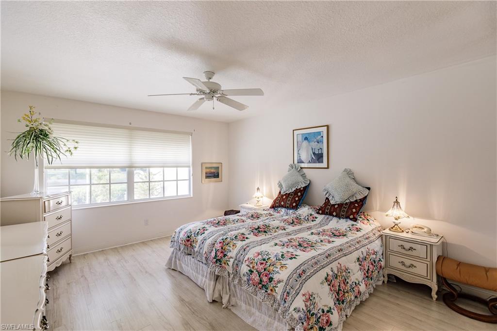 VILLAGE WALK - Residential