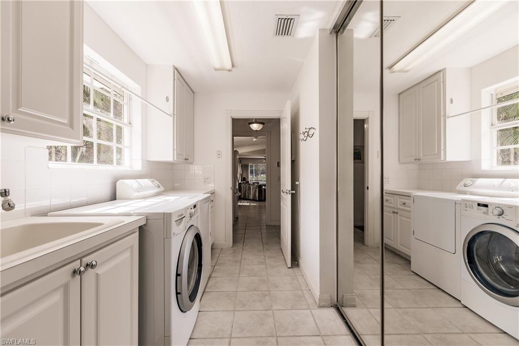 VILLAGE WALK - Residential