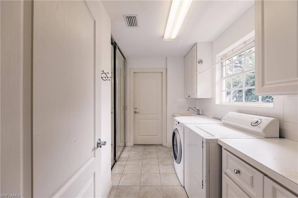 VILLAGE WALK - Residential