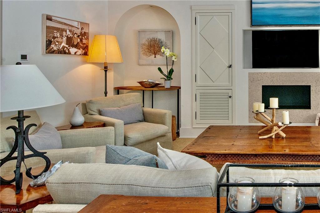 OLDE NAPLES - Residential