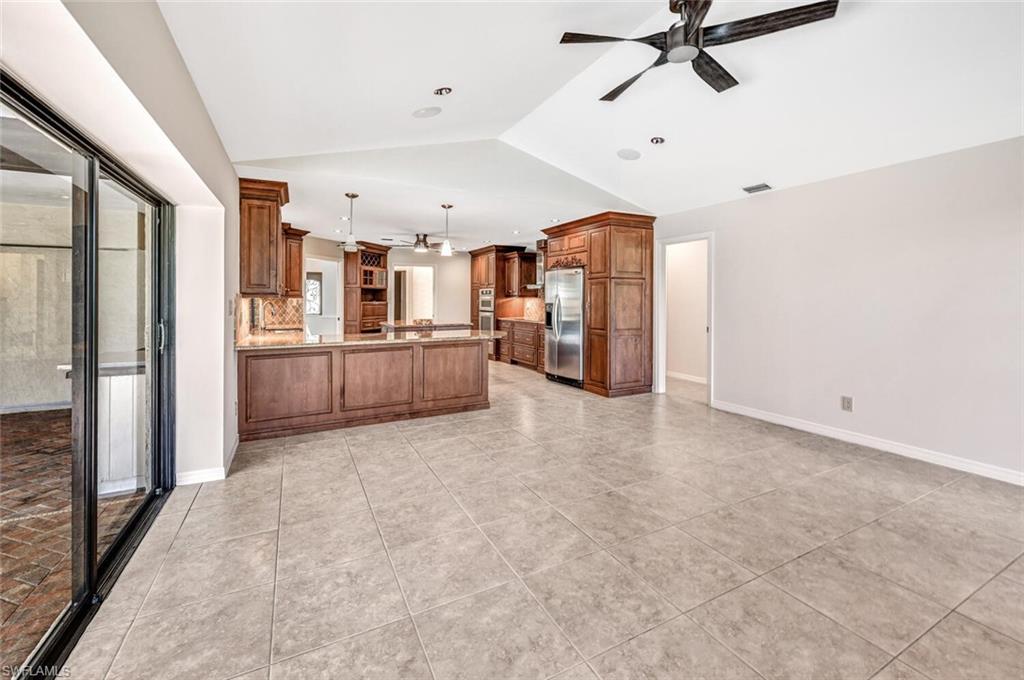 IMPERIAL GOLF ESTATES - Residential