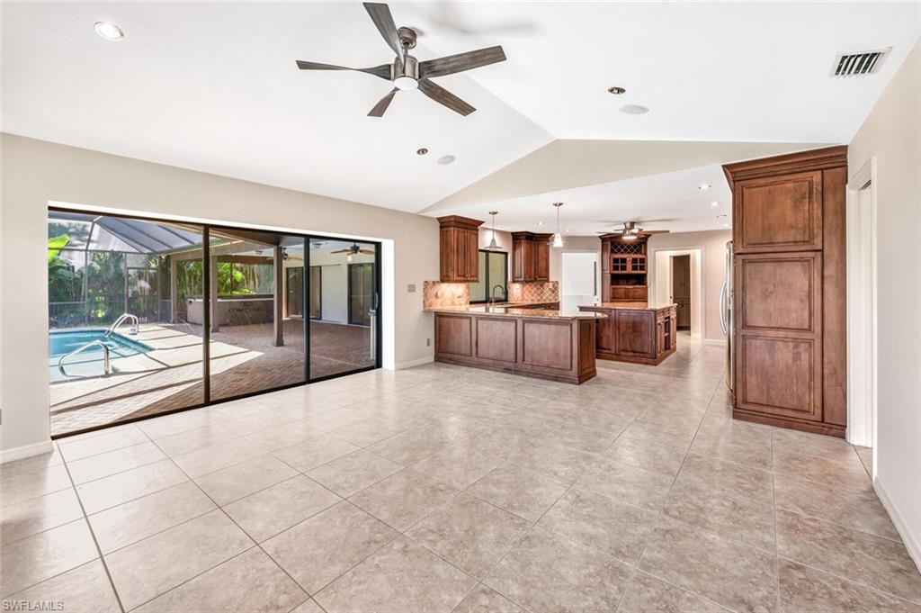 IMPERIAL GOLF ESTATES - Residential