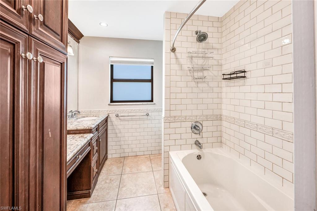 IMPERIAL GOLF ESTATES - Residential