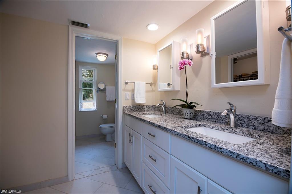 HIDDEN OAKS - Residential