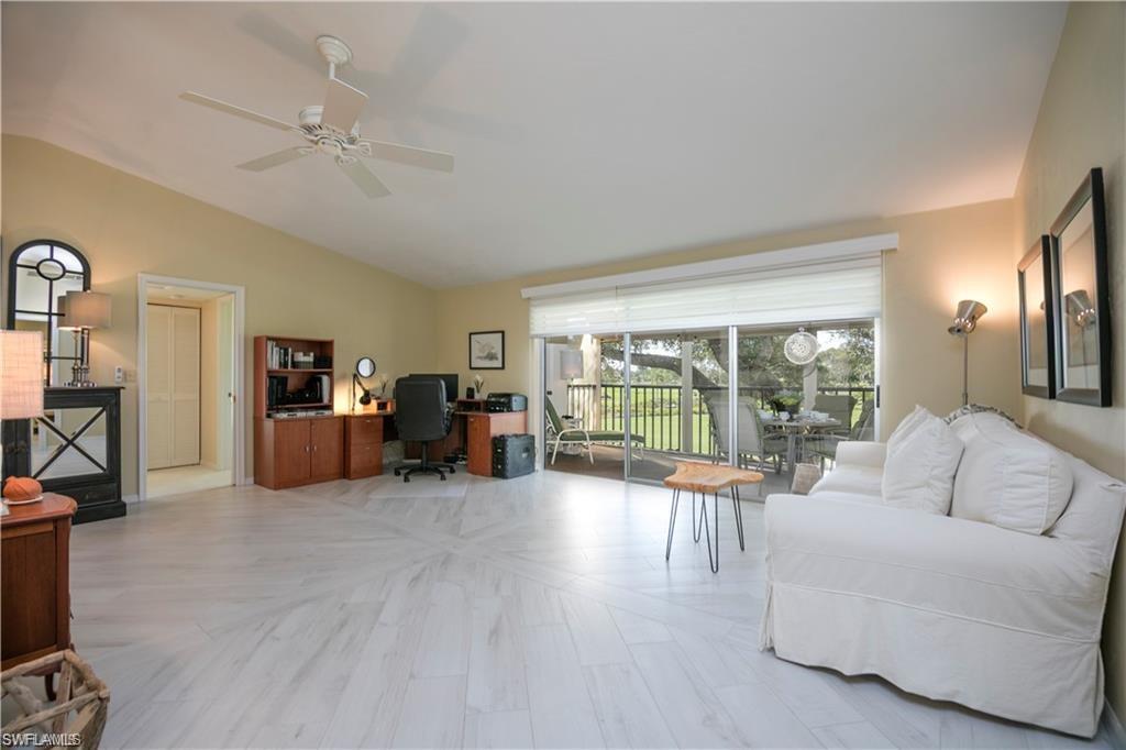 HIDDEN OAKS - Residential