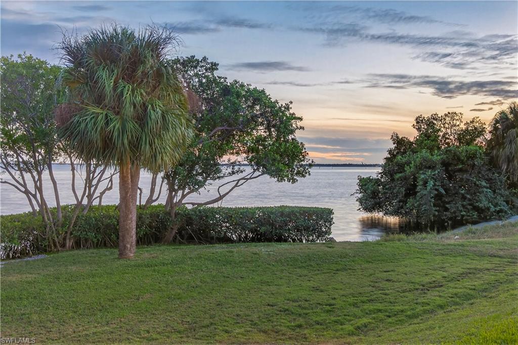 BUTTONWOOD HARBOR - Residential