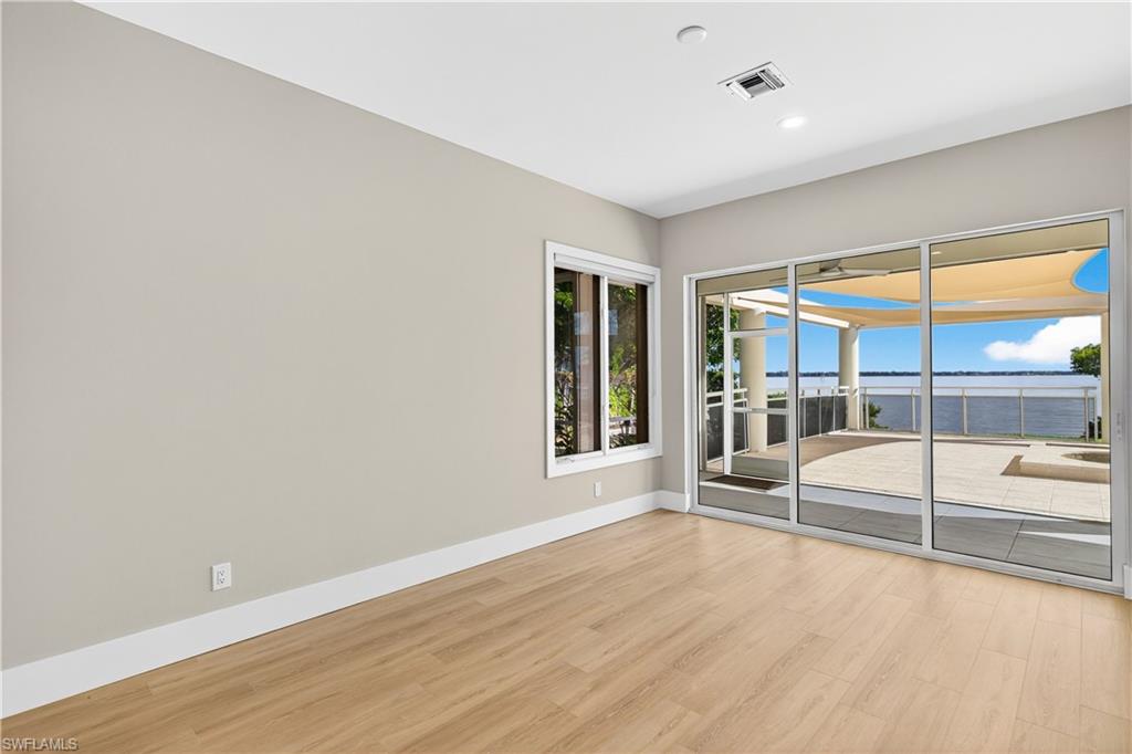 BUTTONWOOD HARBOR - Residential