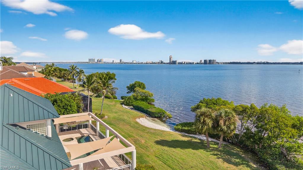 BUTTONWOOD HARBOR - Residential