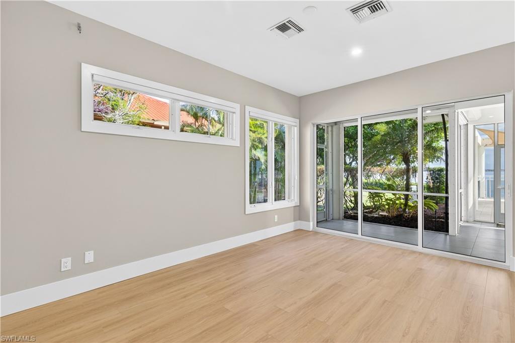 BUTTONWOOD HARBOR - Residential