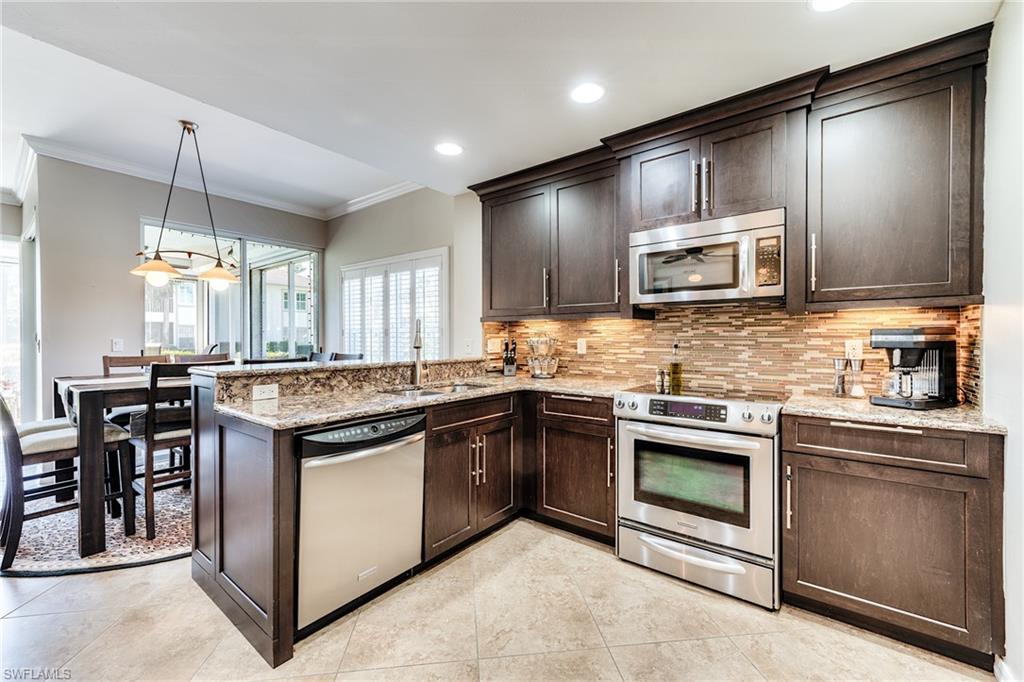 GRAND PALM VILLAGE - Residential