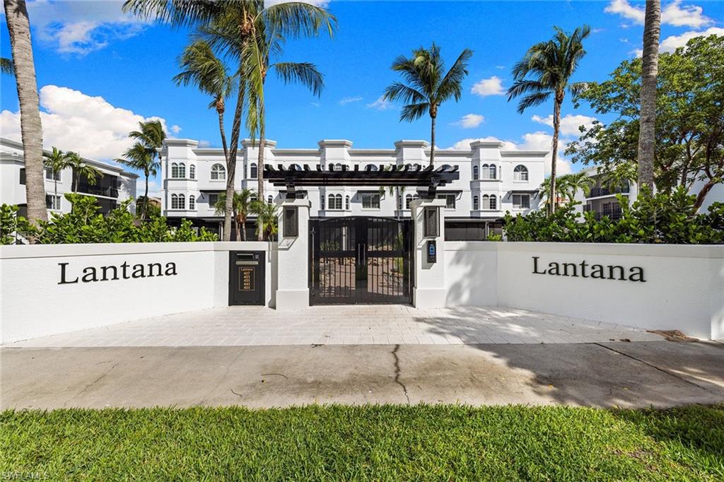 417 4th AVE S 301