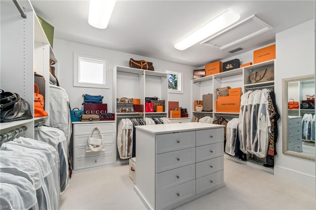 LUCARNO - Residential