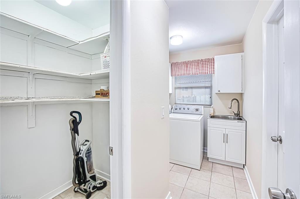 TOWN AND RIVER - Residential