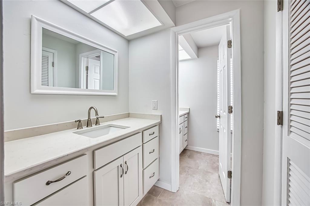 TOWN AND RIVER - Residential