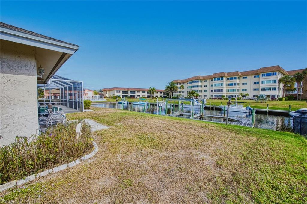 TOWN AND RIVER - Residential