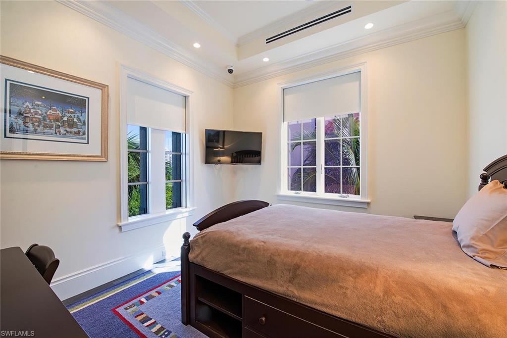 STRAND AT BAY COLONY - Residential