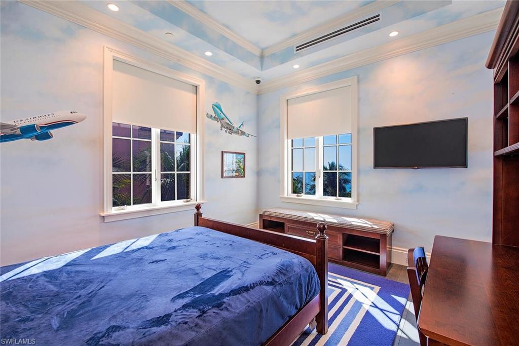 STRAND AT BAY COLONY - Residential