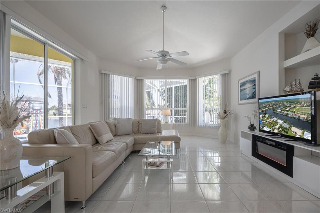 CAPE CORAL - Residential Lease