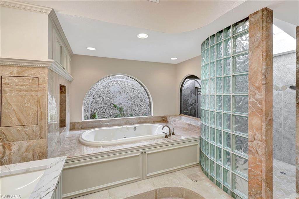 THE FOREST - Residential