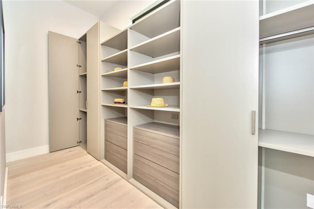 OAKMONT - Residential