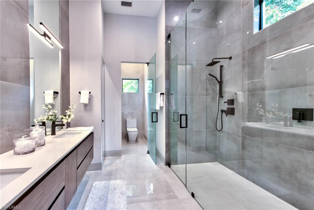 OAKMONT - Residential