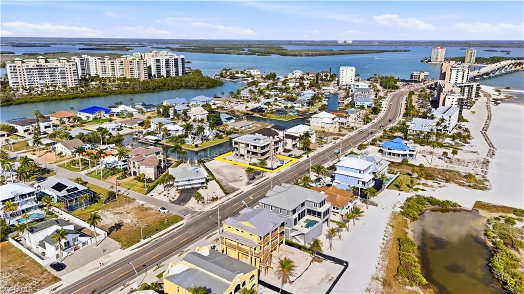 LAGUNA SHORES - Residential