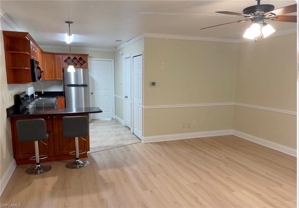 CONTEMPORARY  CONDO - Residential