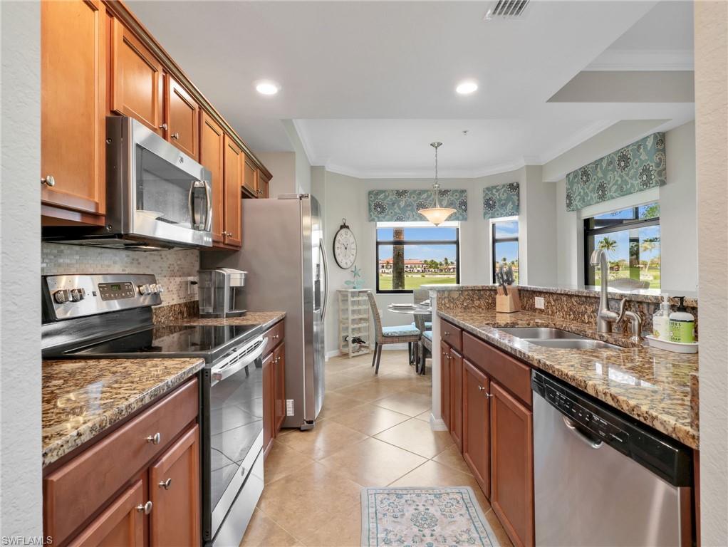 BONITA NATIONAL GOLF AND COUNTRY CLUB - Residential