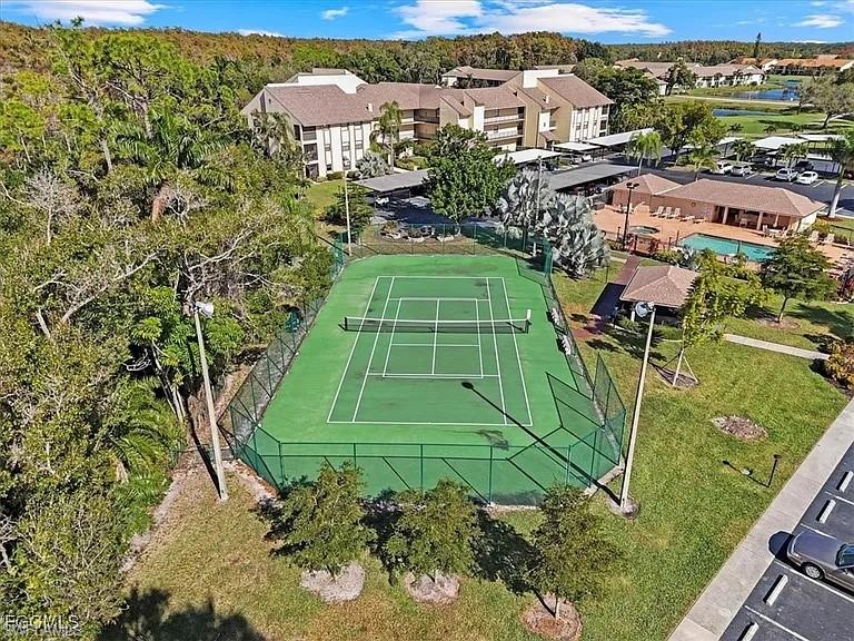 COUNTRY CLUB VILLAGE - Residential