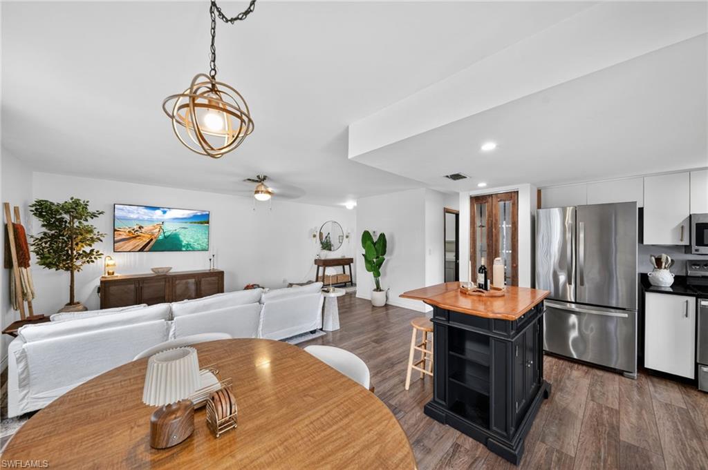 COUNTRY CLUB VILLAGE - Residential