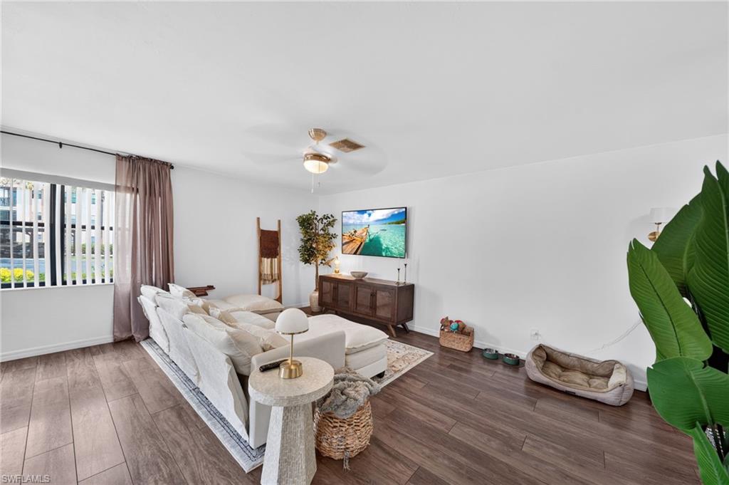 COUNTRY CLUB VILLAGE - Residential