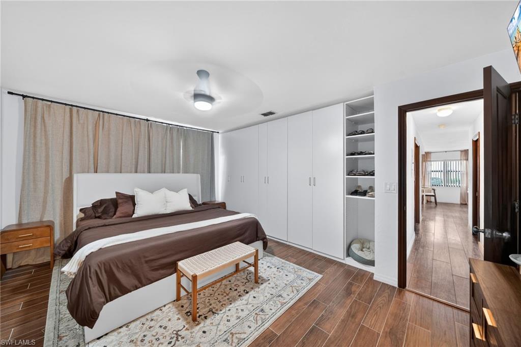 COUNTRY CLUB VILLAGE - Residential