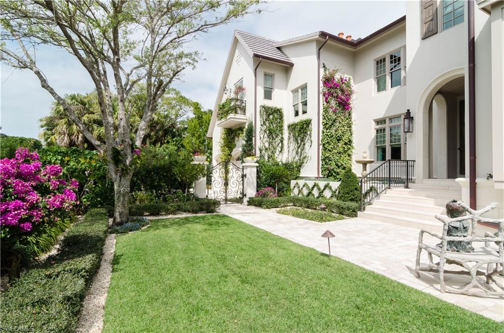 OLDE NAPLES - Residential