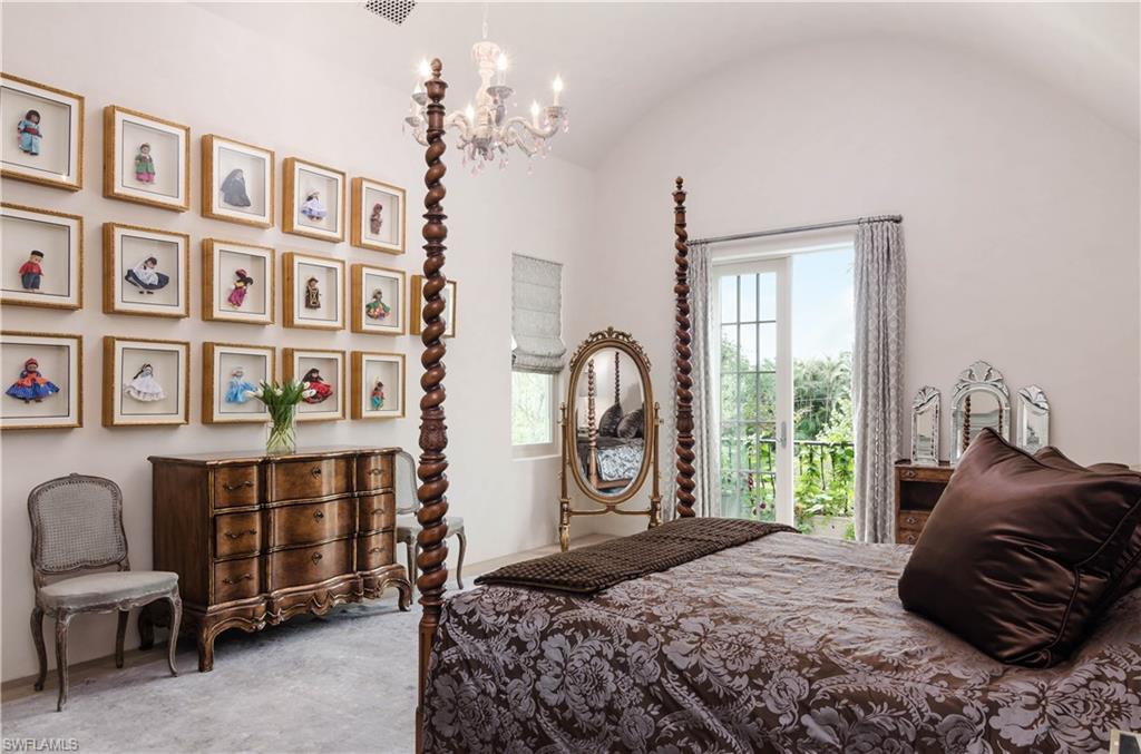 OLDE NAPLES - Residential