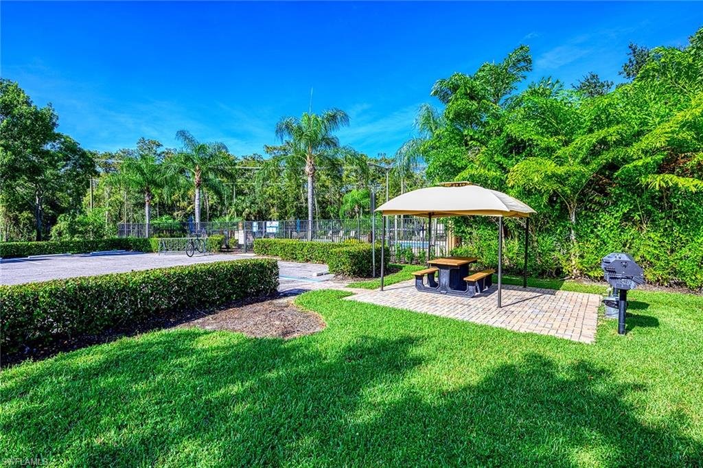 HUNTINGTON LAKES - Residential Lease