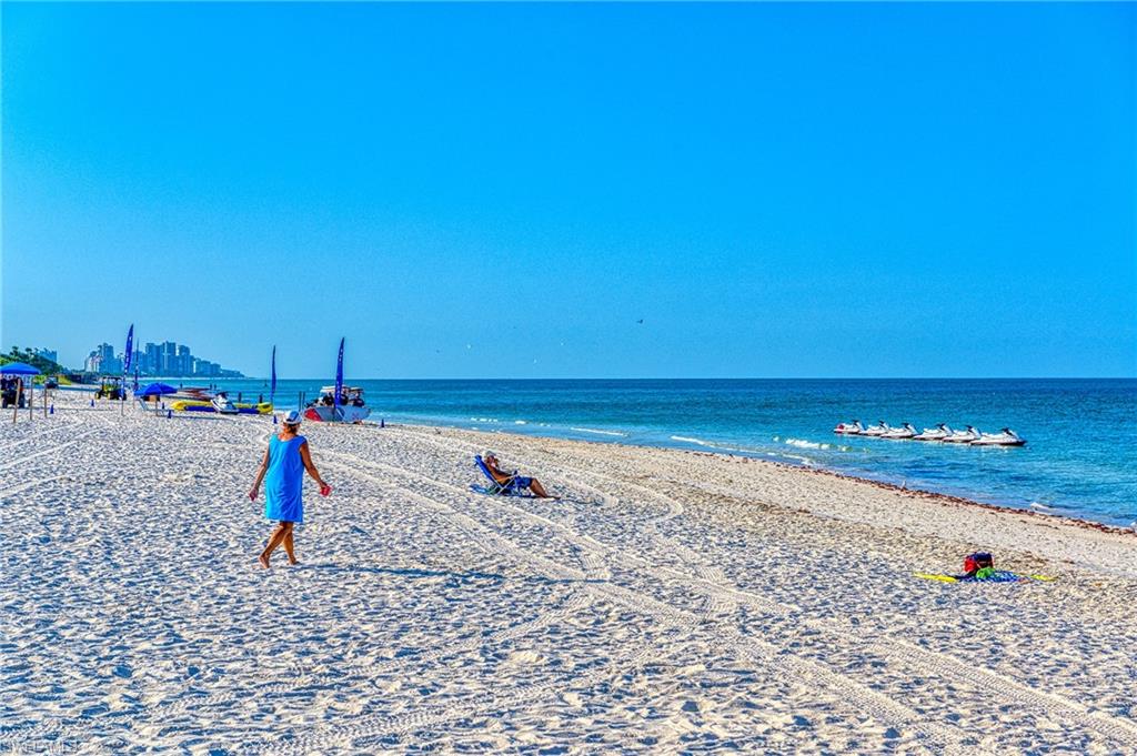 HUNTINGTON LAKES - Residential Lease