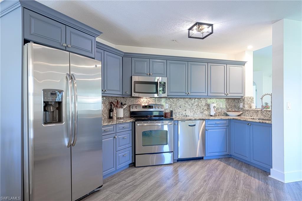 HUNTINGTON LAKES - Residential Lease