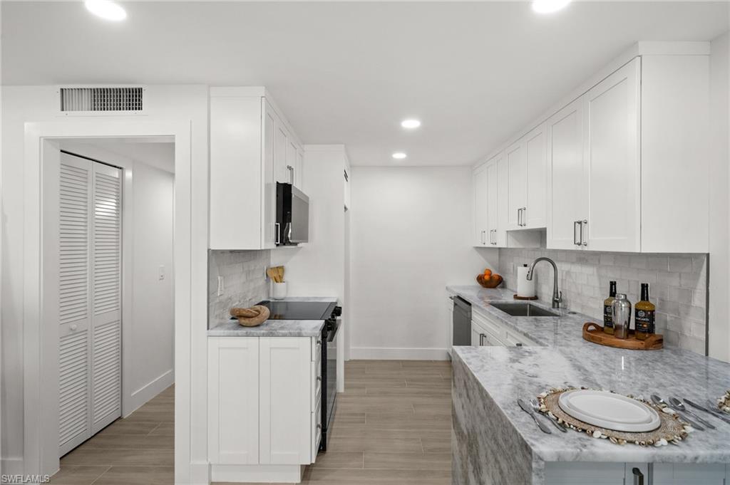 HARBOUR LIGHTS - Residential