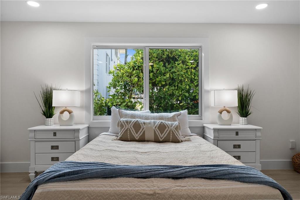 HARBOUR LIGHTS - Residential