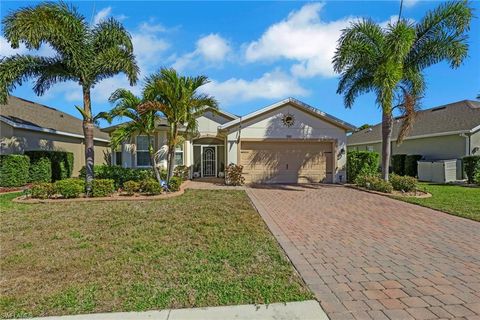 3440 Acapulco CIR CAPE CORAL FL 33909