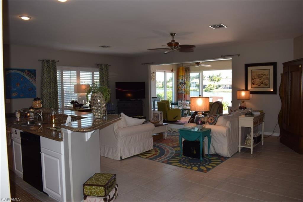 WATER'S EDGE - Residential