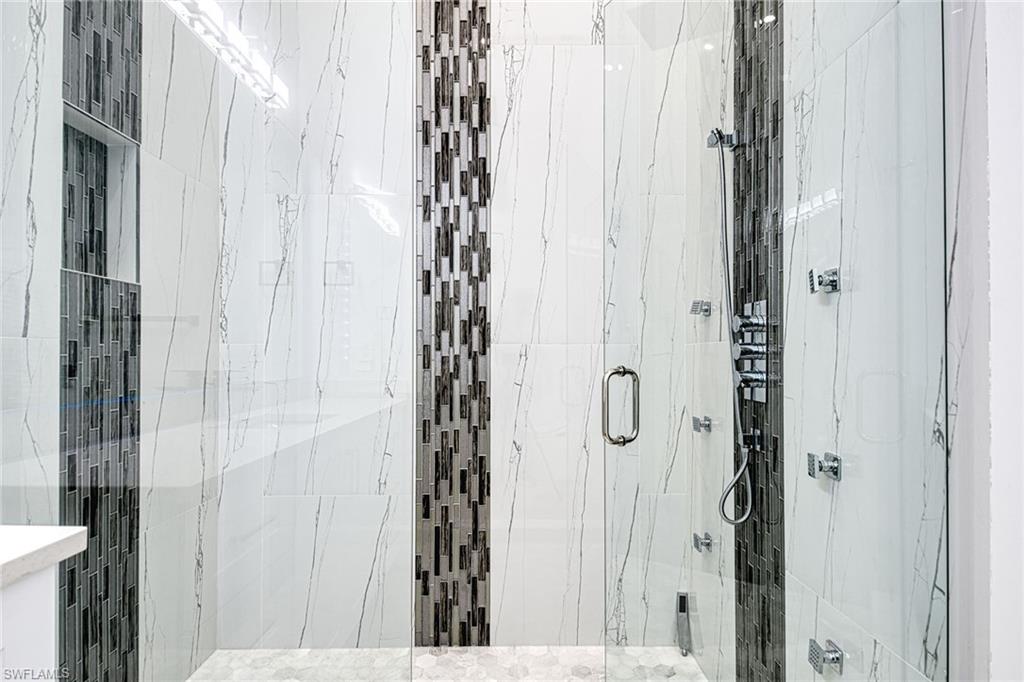 LOGAN WOODS - Residential