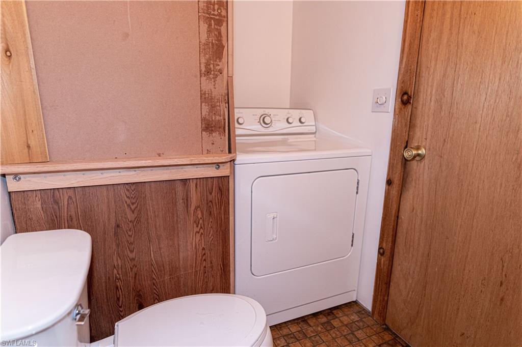 SAN CARLOS PARK - Residential