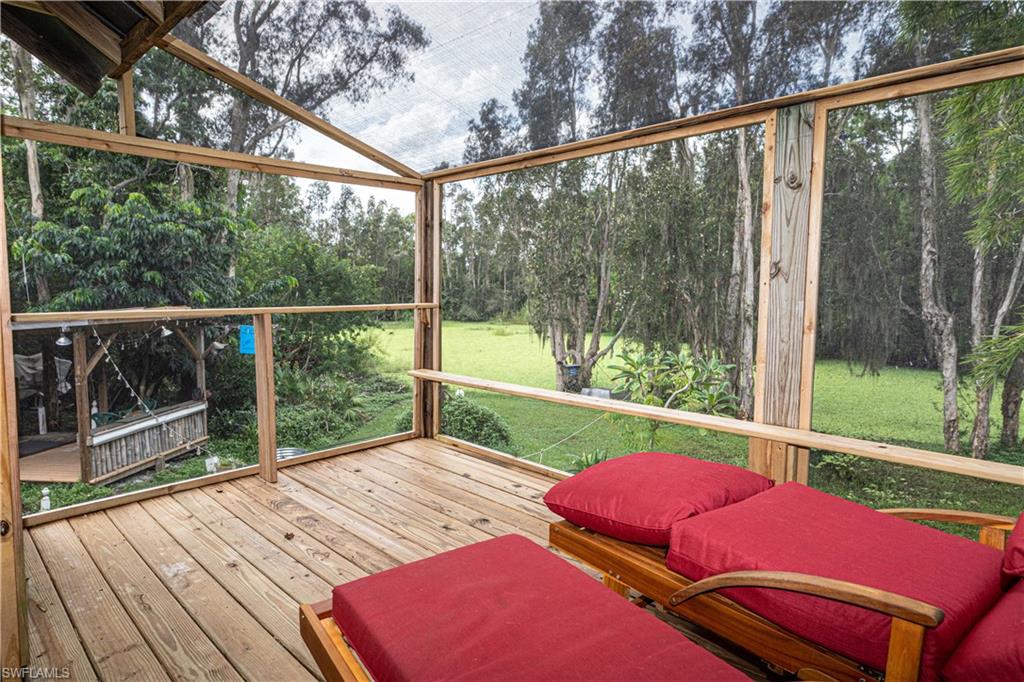 SAN CARLOS PARK - Residential