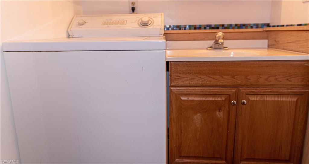 SAN CARLOS PARK - Residential