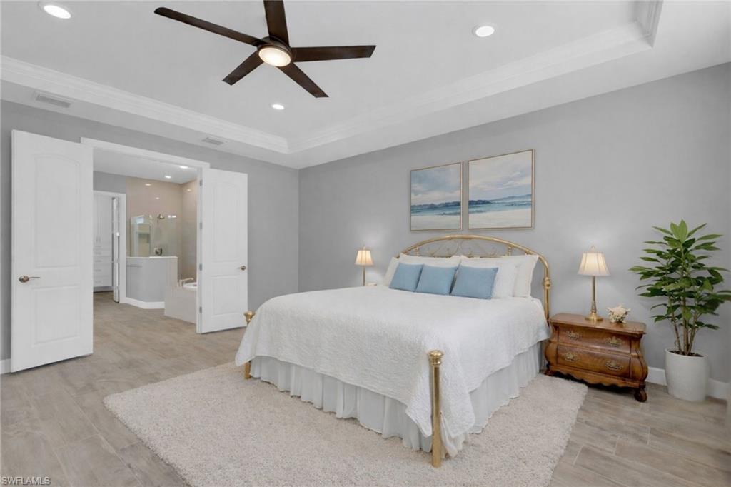 CORKSCREW SHORES - Residential