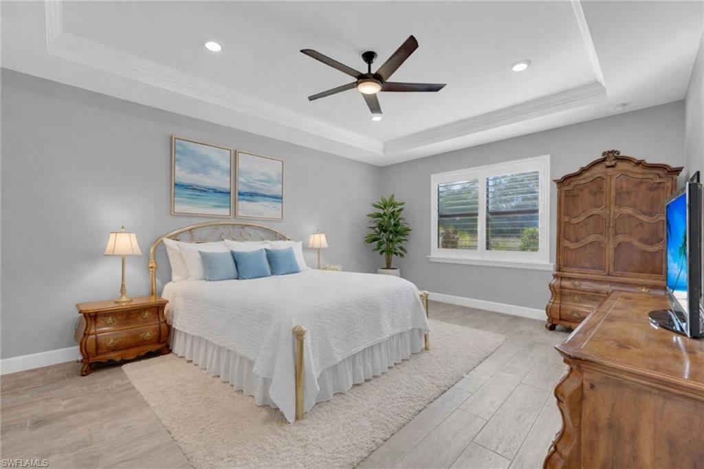 CORKSCREW SHORES - Residential