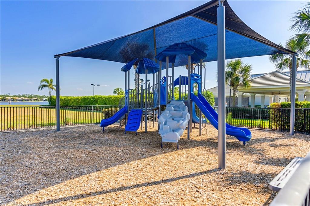 CORKSCREW SHORES - Residential