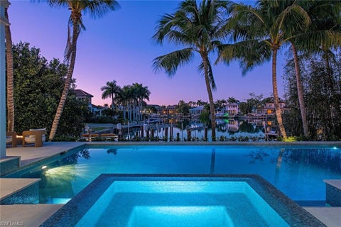 Photo of 275 SPRING LINE DR, NAPLES, FL 34102 (MLS # 226035213)