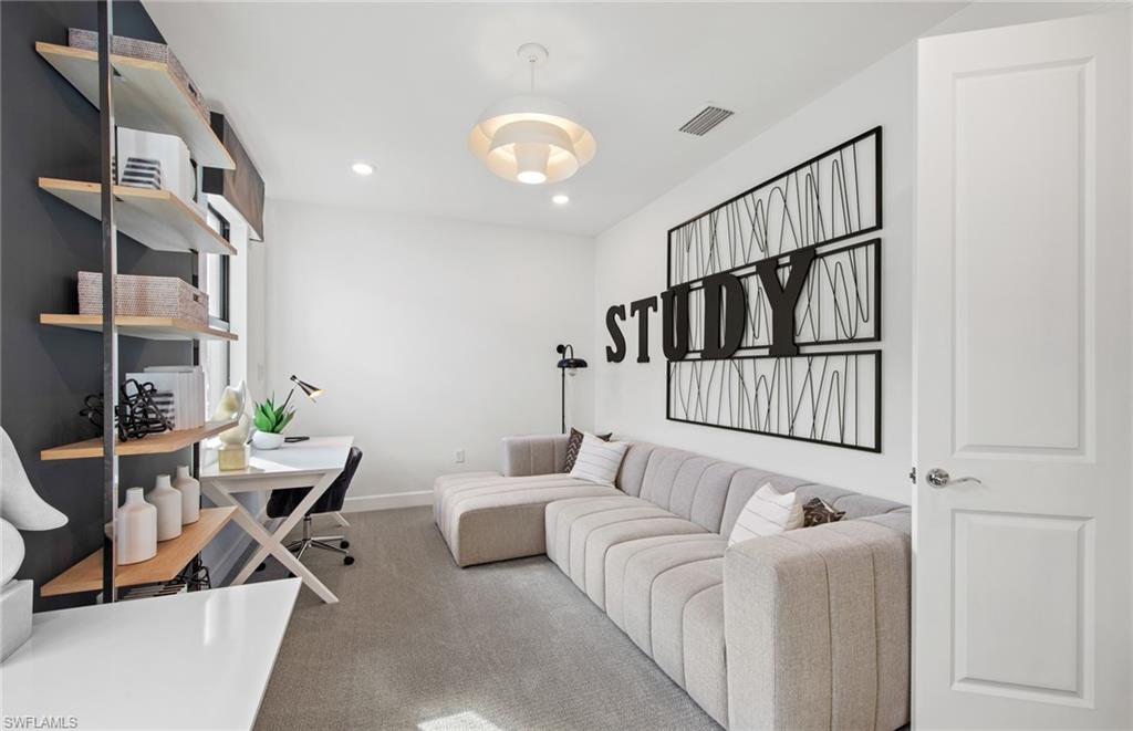 NORTHRIDGE - Residential